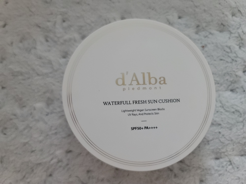 달바 (d'Alba) 워터풀 프레쉬 선쿠션 [SFP50+/PA++++] review image