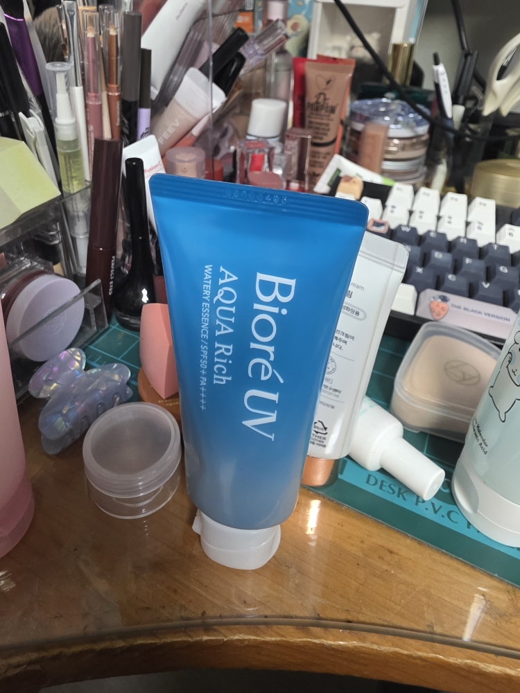 비오레 (Biore) (해외) UV 아쿠아리치 워터리 에센스 [SPF50+/PA++++] review image