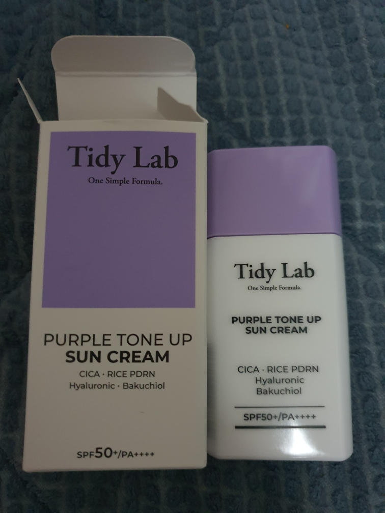 타이디랩 (Tidy Lab) 퍼플톤업 선크림 [SPF50+/PA++++] review image