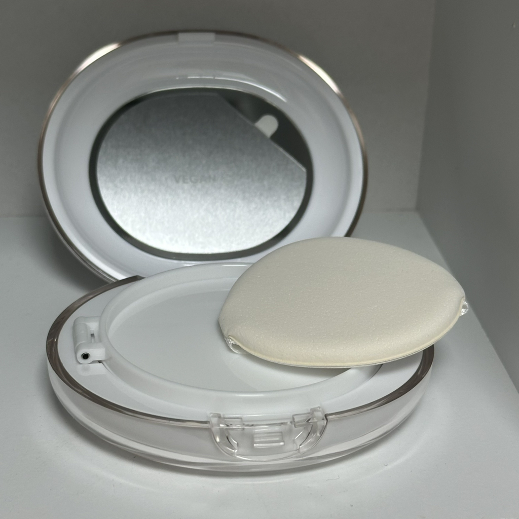 어뮤즈 (AMUSE) 세라믹 스킨 퍼펙터 쿠션 [SPF40/PA++] [01 포슬린] review image