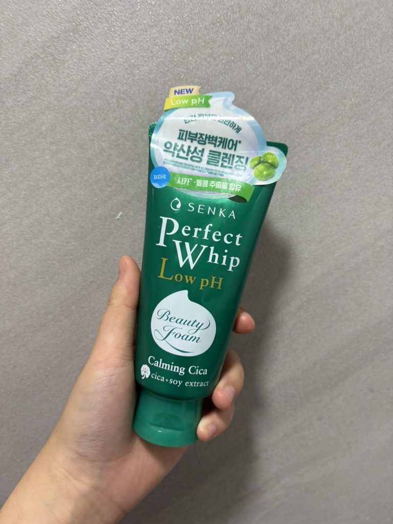센카 (SENKA) 퍼펙트 휩 로우 pH 카밍 시카 review image