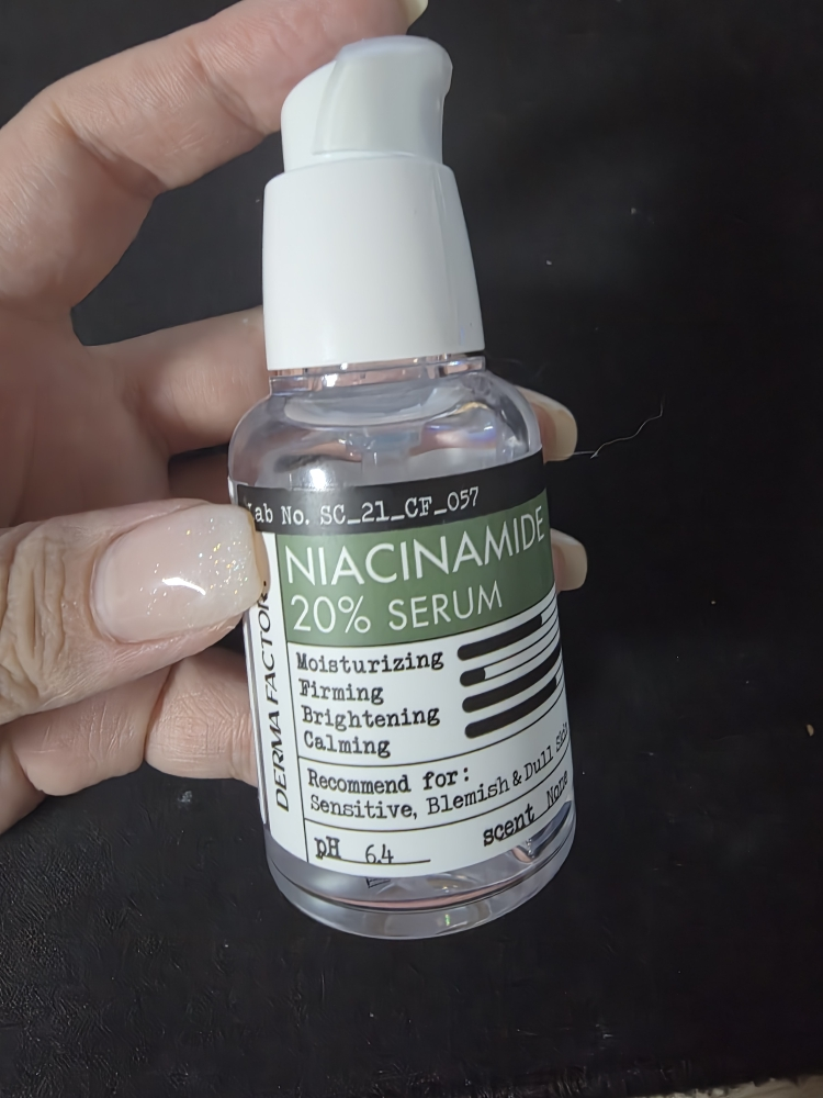 DERMAFACTORY Serum Niacinamide 20% review image