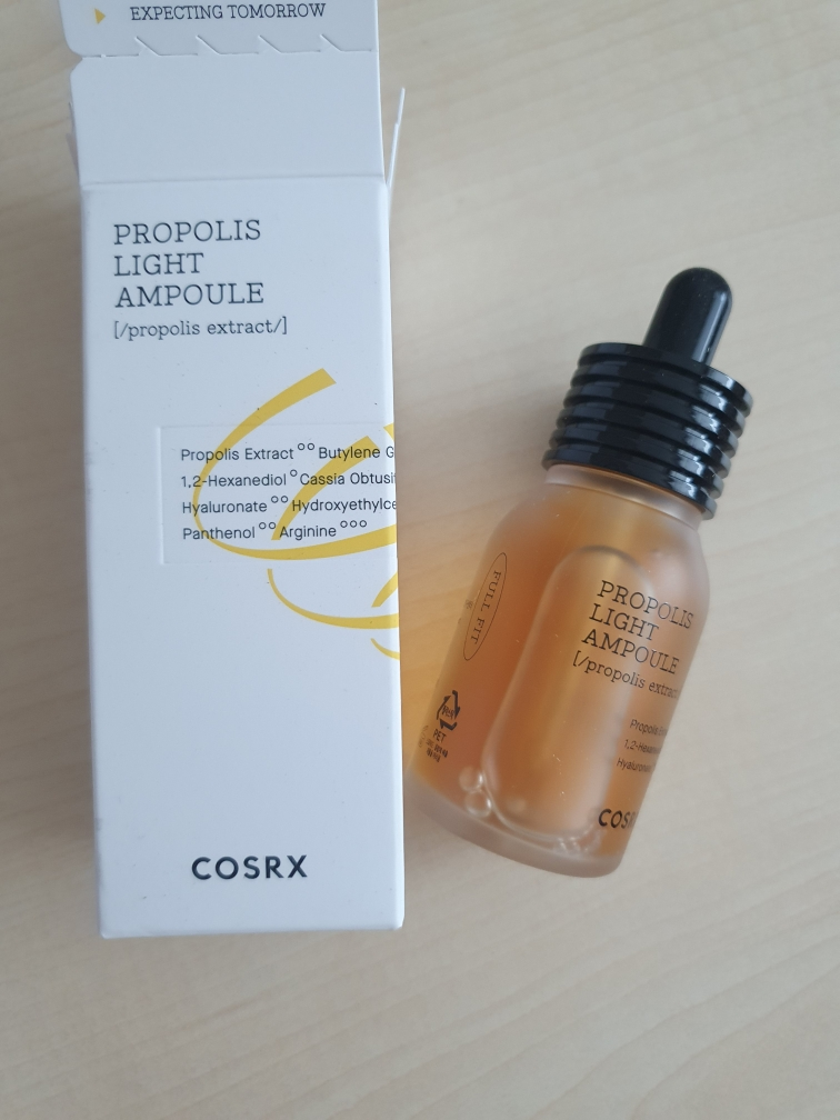 COSRX Fullfit Propolis Light Ampoule review image