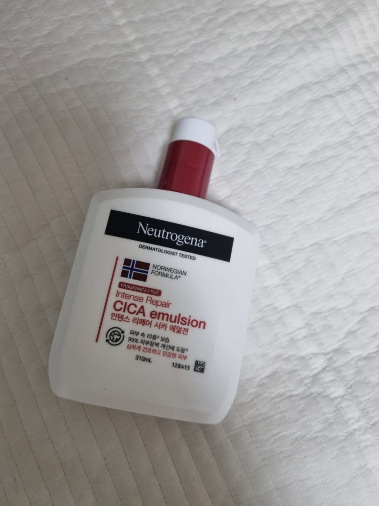 뉴트로지나 (Neutrogena) 인텐스 리페어 시카 에멀젼 [무향] review image