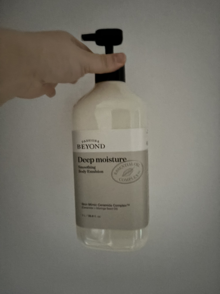 비욘드 (BEYOND) 딥모이스처 스무딩 바디에멀전 review image