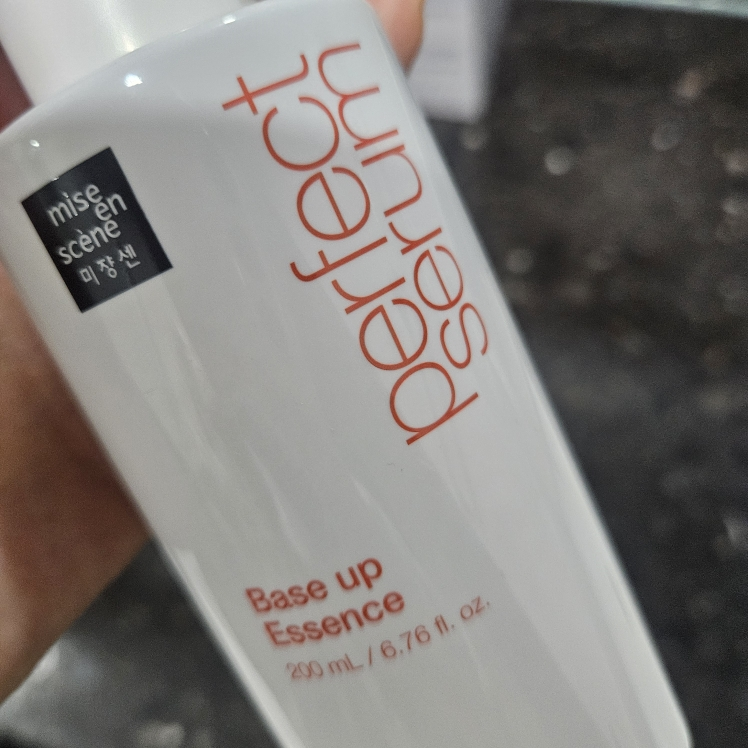 魅尚萱 完美底妆精华 review image