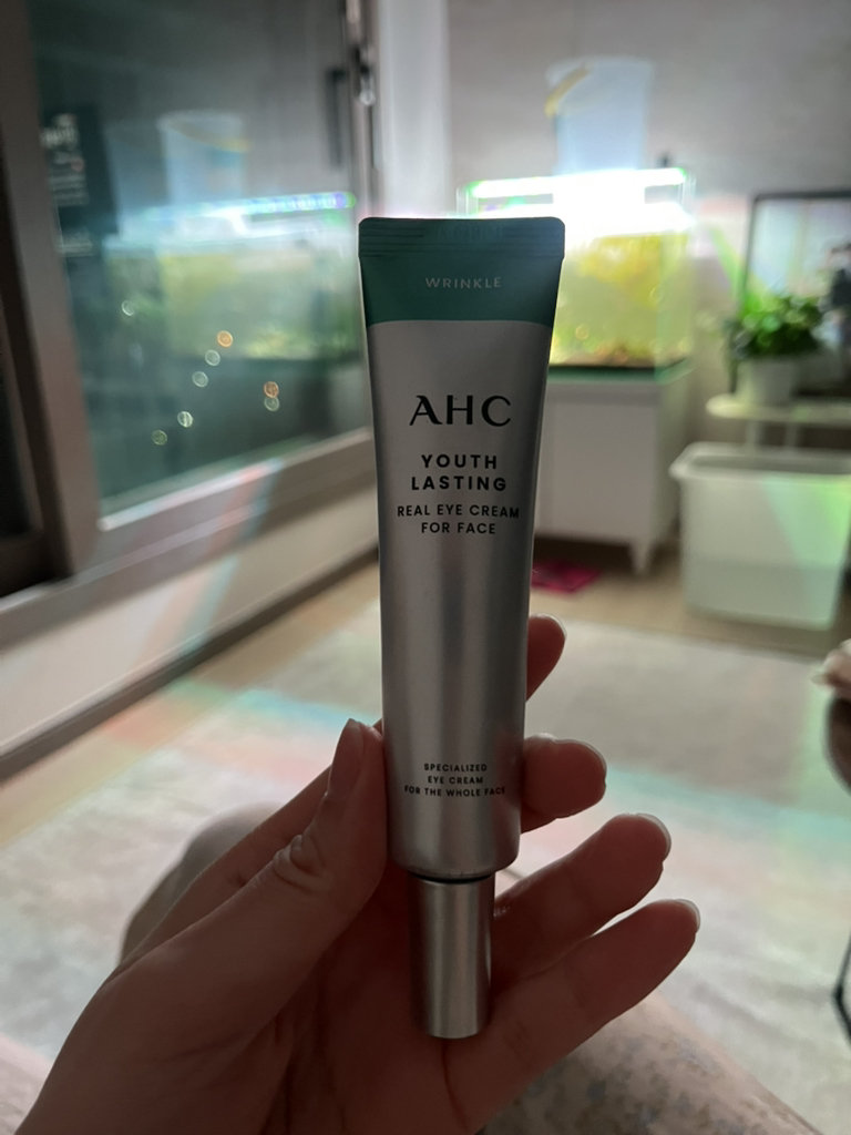 AHC (에이에이치씨) 유스 래스팅 리얼 아이크림 포 페이스 review image