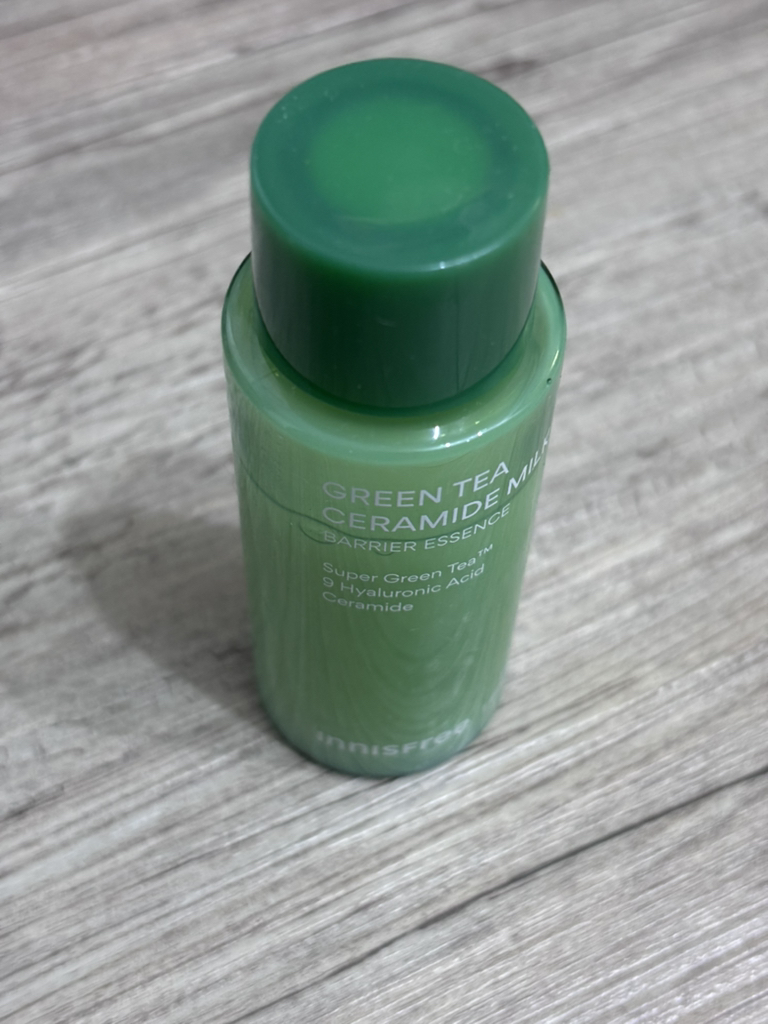 INNISFREE Green Tea Milk Moisturizing Essence review image