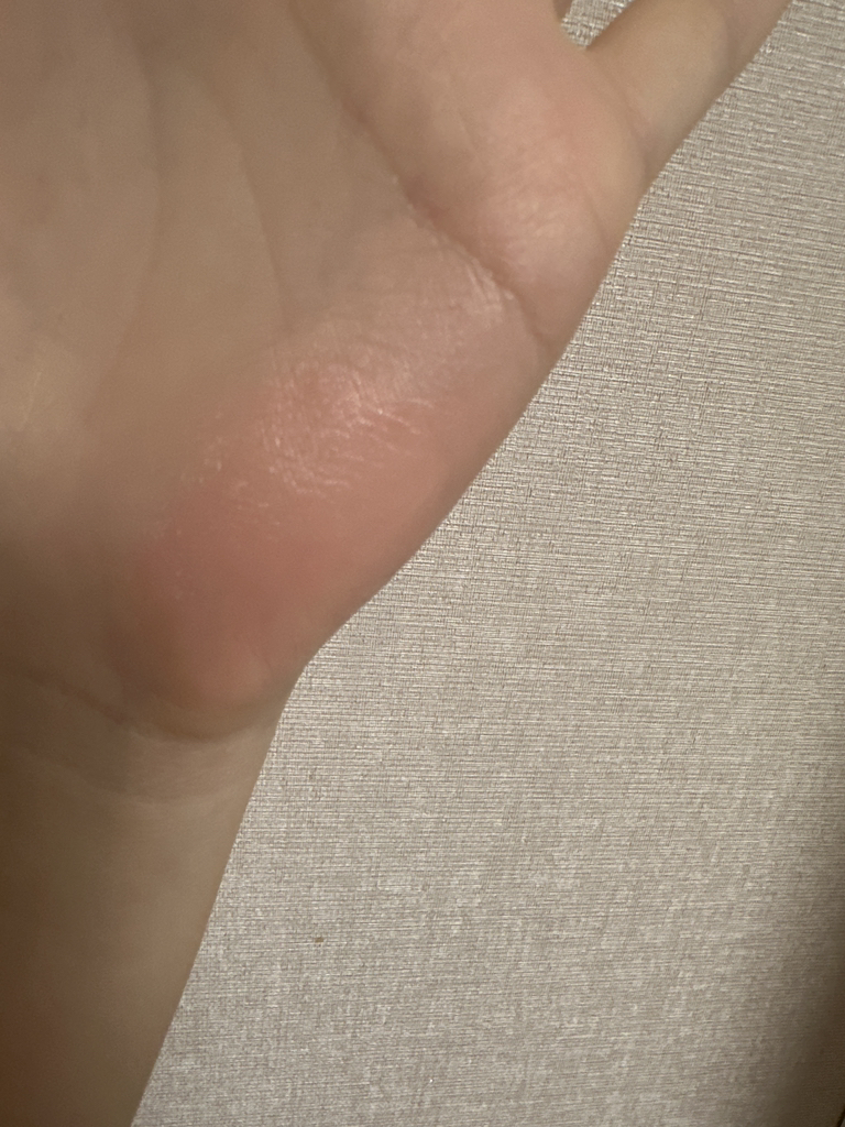 입큰& (IPKN&) 퍼스널 톤 쿠션 블러셔 [핑크슈] review image