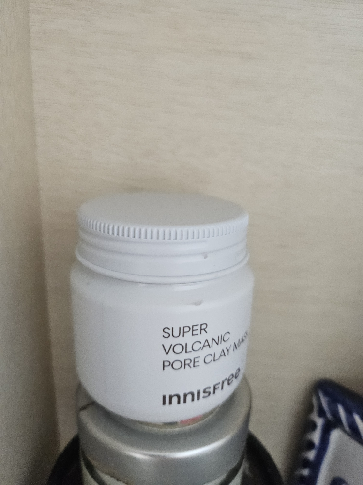 INNISFREE Mặt nạ lỗ chân lông siêu núi lửa review image