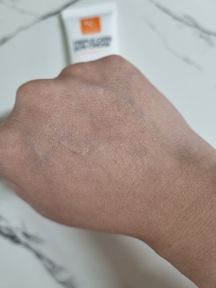 W.피부연구소 (W.SKINLABORATORY) 트리플케어 선크림 [SPF50+/PA++++] review image