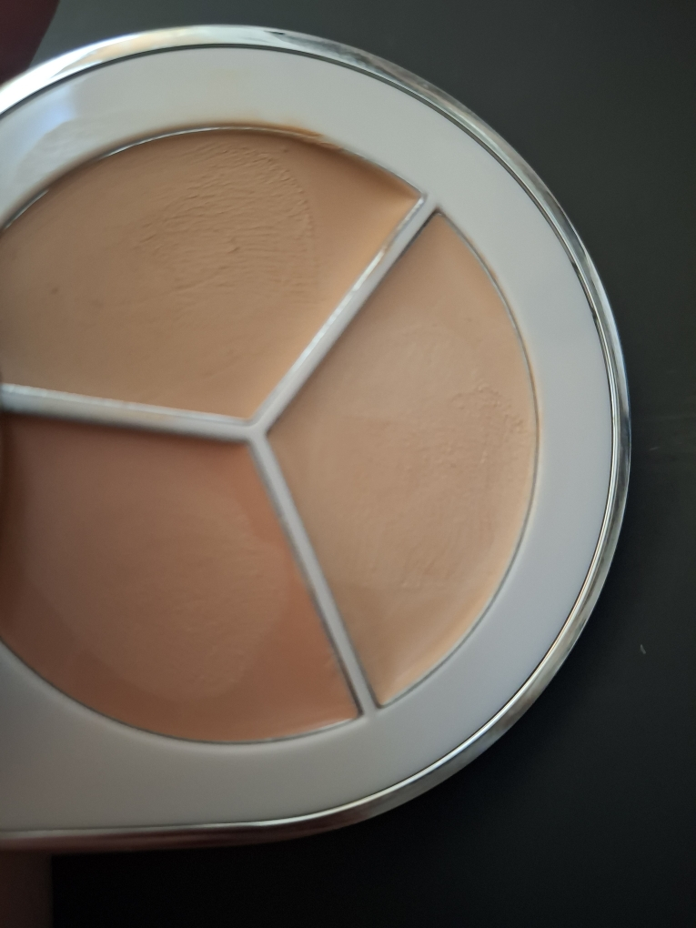 디어에이 (DEAR.A) 퍼펙트 커버 컨실러 팔레트 [C01] review image