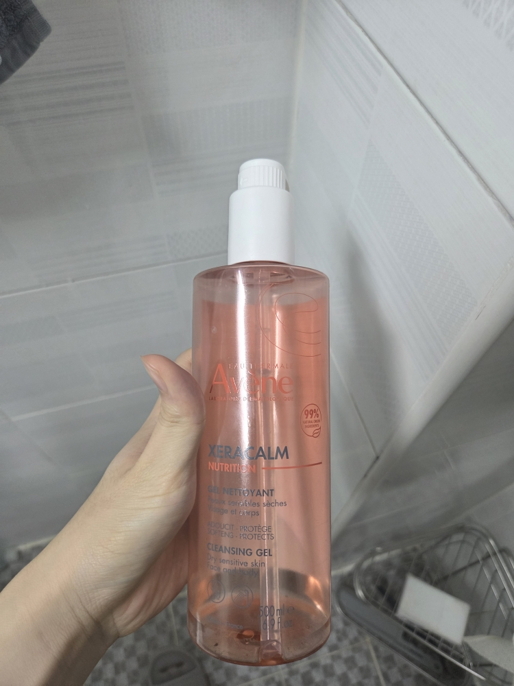 아벤느 (Avène) 제라캄 뉴트리션 클렌징 젤 review image