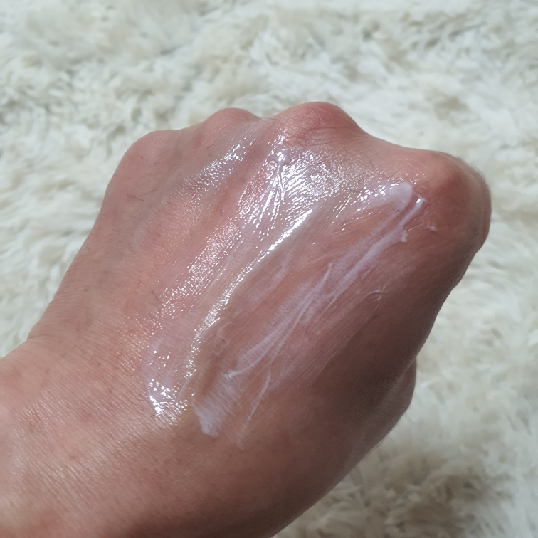 어바웃톤 (ABOUT_TONE.) 선 세럼 베이스 [SPF50+/PA++++] review image