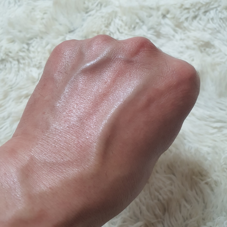 어바웃톤 (ABOUT_TONE.) 선 세럼 베이스 [SPF50+/PA++++] review image