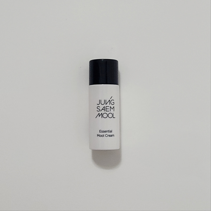 JUNGSAEMMOOL Essential Agua Crema Light review image