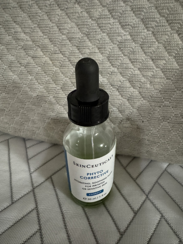 스킨수티컬즈 (SKINCEUTICALS) 피토 코렉티브 세럼 review image