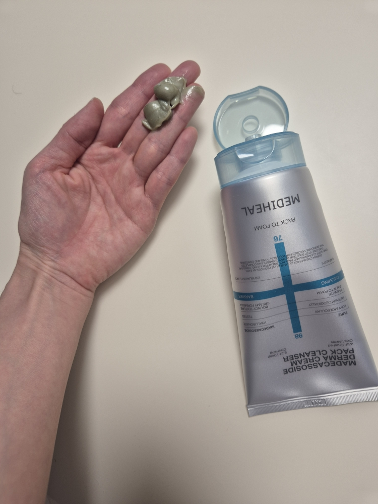 메디힐 (MEDIHEAL) 더마 크림 팩 클렌저 [마데카소사이드 진정장벽] review image