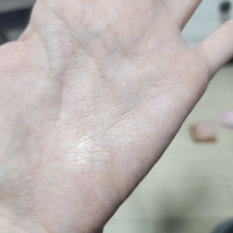 베네피트 (benefit) 박스 오 파우더 컬렉션 하이라이터 [단델리온트윙클] review image