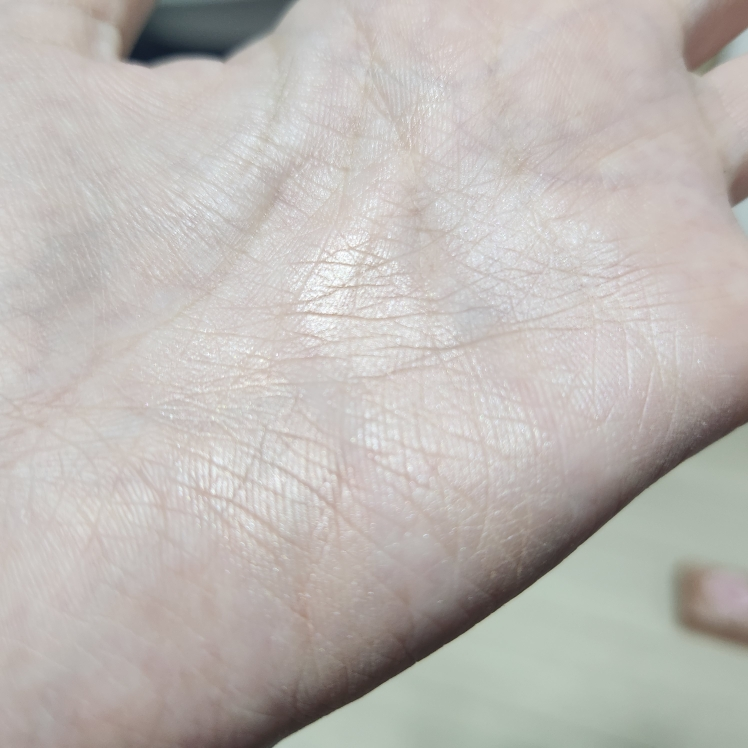 베네피트 (benefit) 박스 오 파우더 컬렉션 하이라이터 [단델리온트윙클] review image