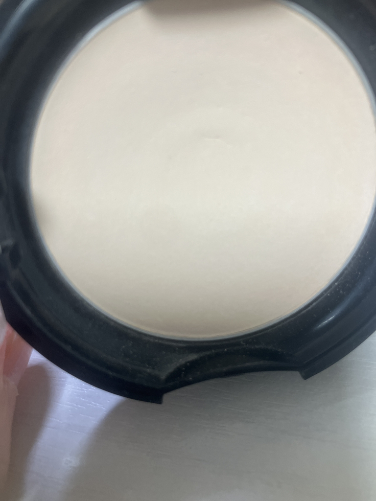 어바웃톤 (ABOUT_TONE.) 블러 파우더 팩트 [02 라이트] review image