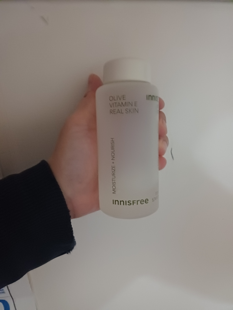 이니스프리 (INNISFREE) 올리브 비타민 E 리얼 스킨 review image