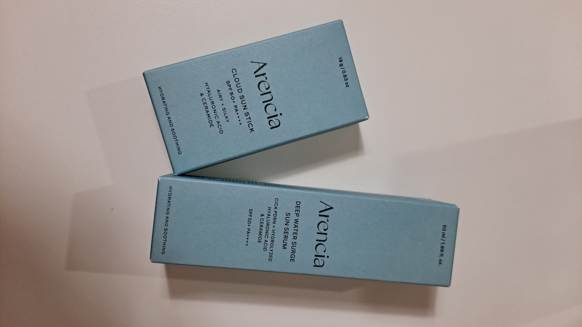 阿伦西亚 深层水润防晒精华液 [SPF50+/PA++++] review image