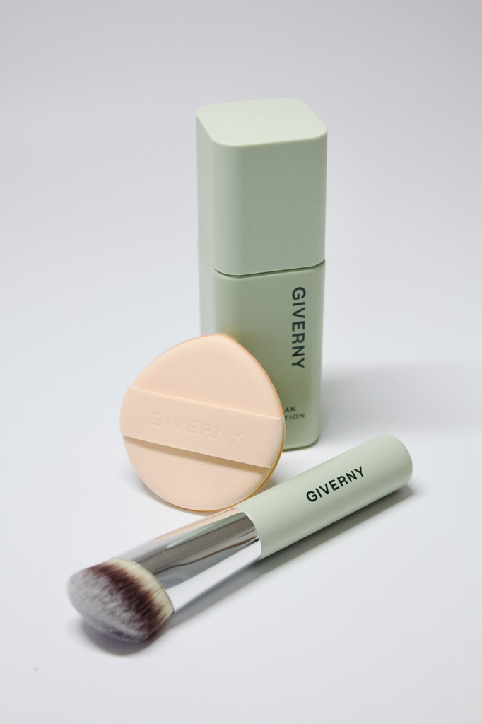 지베르니 (GIVERNY) 밀착 커버 파운데이션 [SPF30/PA++] [21호 라이트 베이지] review image