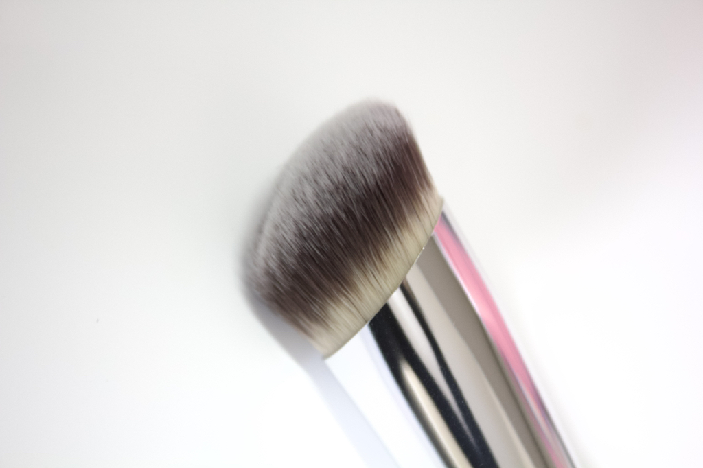 지베르니 (GIVERNY) 밀착 커버 파운데이션 [SPF30/PA++] [21호 라이트 베이지] review image