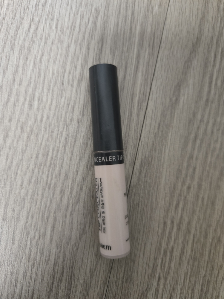 더샘 (theSAEM) 커버 퍼펙션 팁 컨실러 [SPF28/PA++] [브라이트너] review image