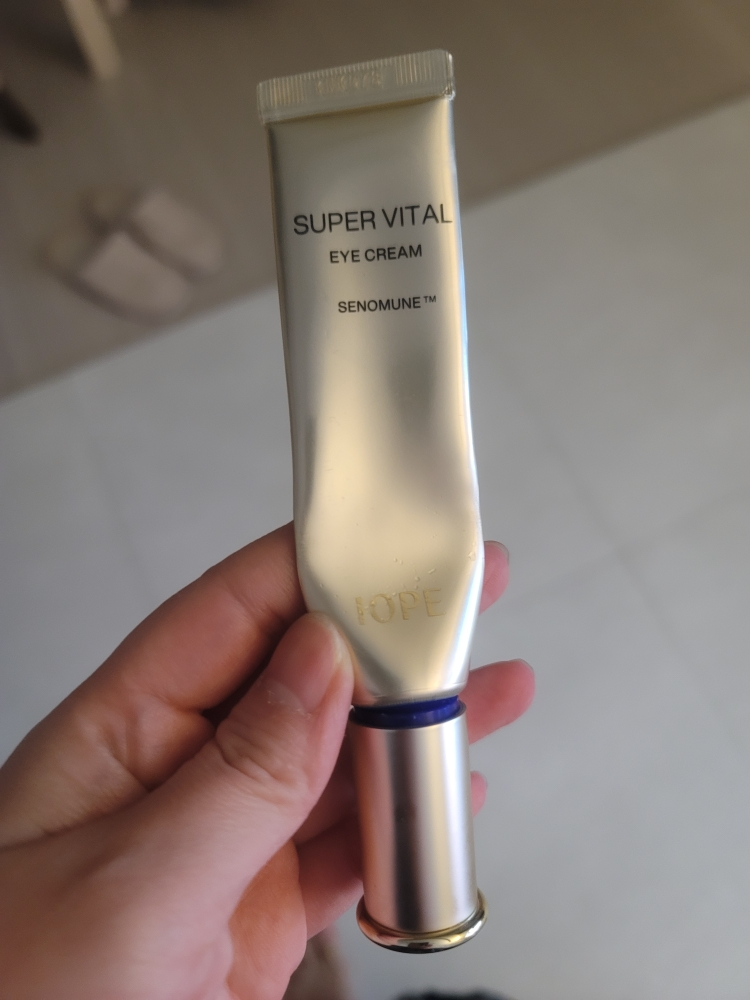 아이오페 (IOPE) 슈퍼바이탈 아이크림 review image