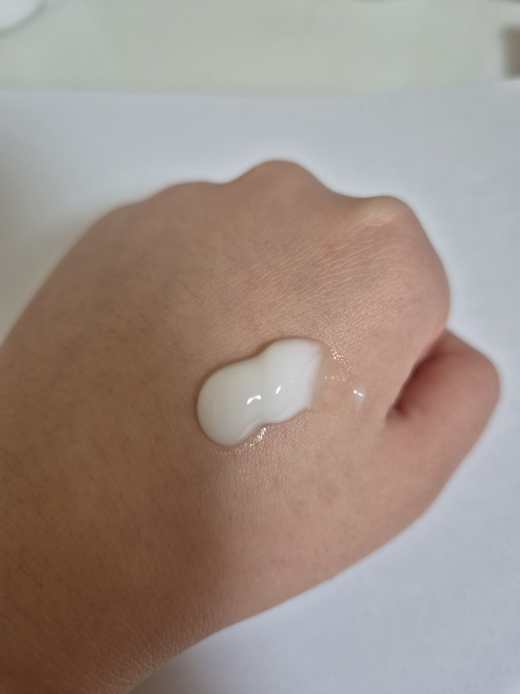 닥터벨머 (Dr.Belmeur) 클래리파잉 모이스처라이저 review image