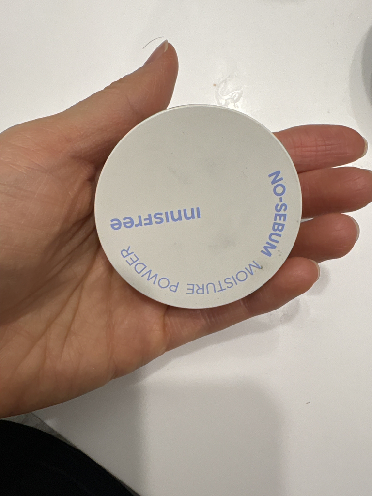이니스프리 (INNISFREE) 노세범 모이스처 파우더 review image
