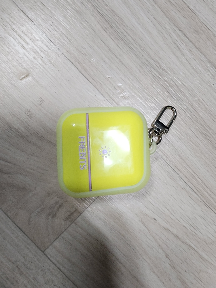 프레비츠 (FREBITS) 에어핏 선 피니싱 스틱 [SPF50+/PA++++] [01 퓨어 바이올렛] review image