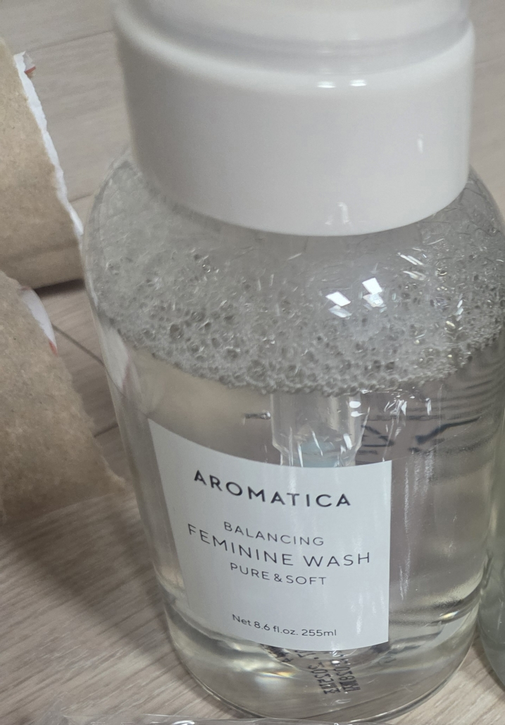 AROMATICA Limpiador Femenino Puro y Suave Sin Perfume review image