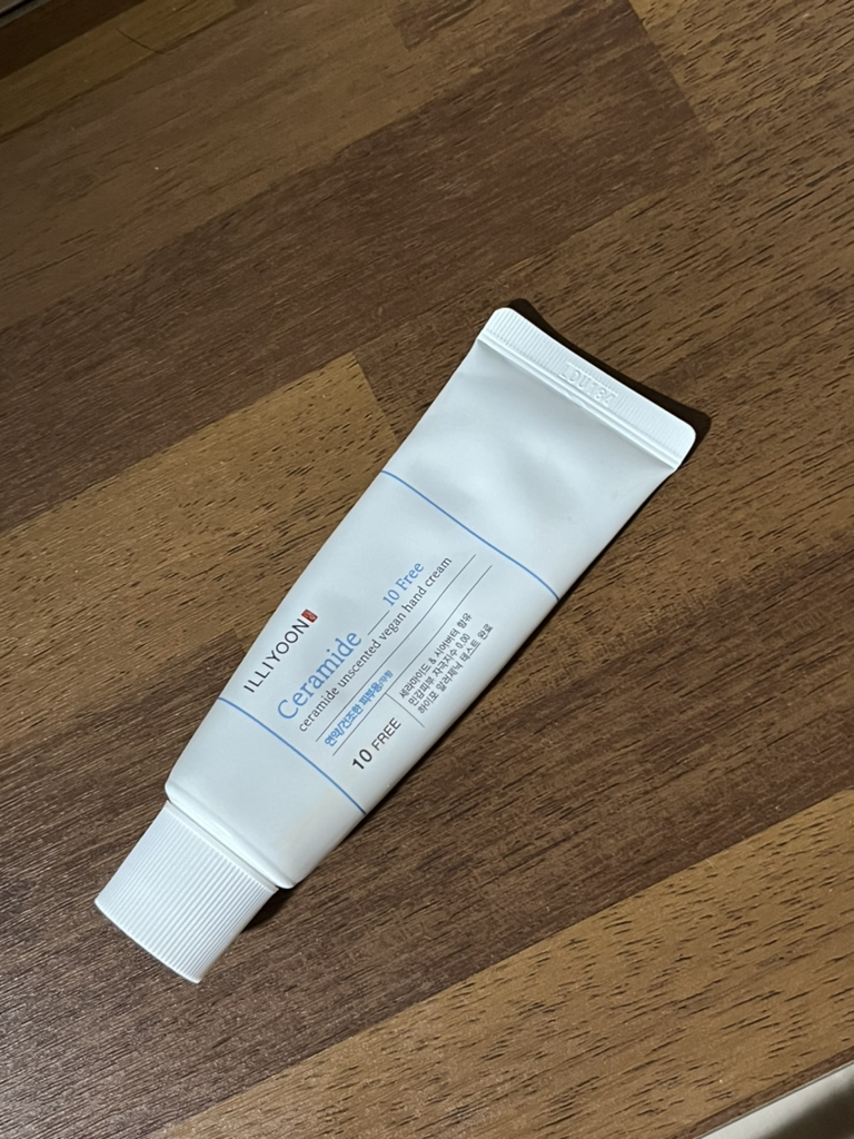 일리윤 (ILLIYOON) 세라마이드 무향 비건 핸드크림 review image