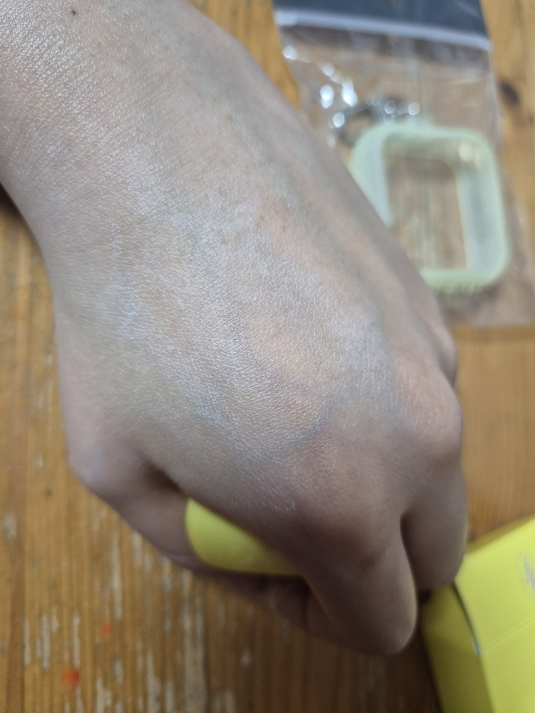 프레비츠 (FREBITS) 에어핏 선 피니싱 스틱 [SPF50+/PA++++] [01 퓨어 바이올렛] review image