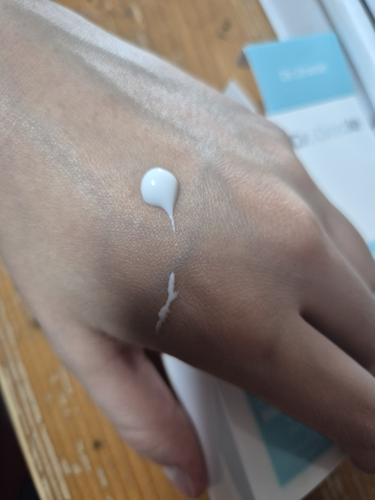 닥터오라클 (Dr.Oracle) 센텔라바이옴 수딩 선 세럼 [SPF50+/PA++++] review image