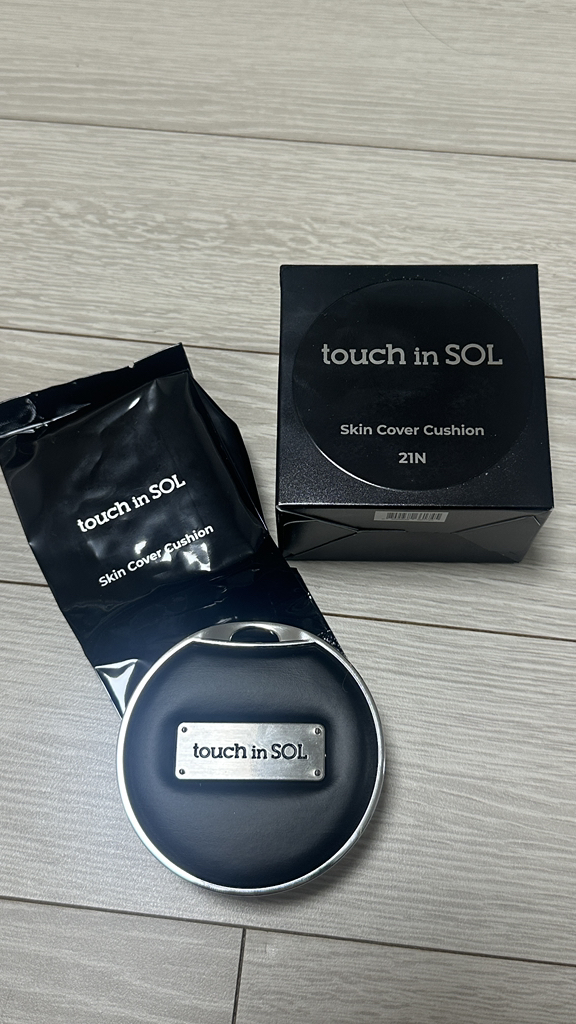터치인솔 (TouchinSol) 스킨 커버 쿠션 [SPF50+/PA++++] [21N 뉴트럴 베이지] review image