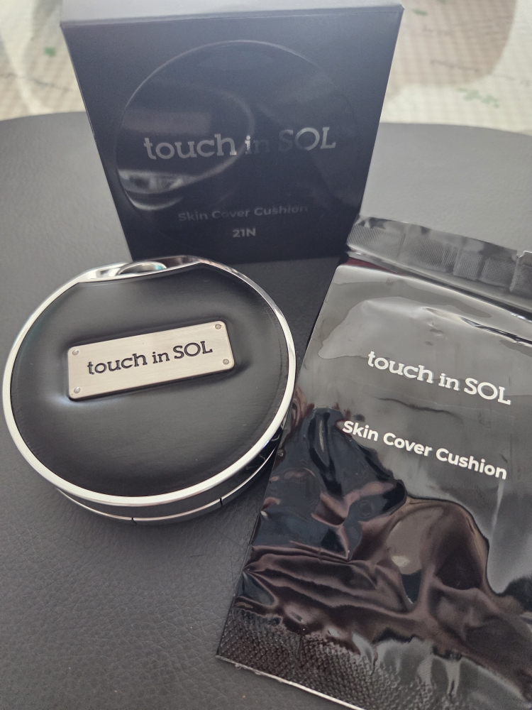 터치인솔 (TouchinSol) 스킨 커버 쿠션 [SPF50+/PA++++] [21N 뉴트럴 베이지] review image