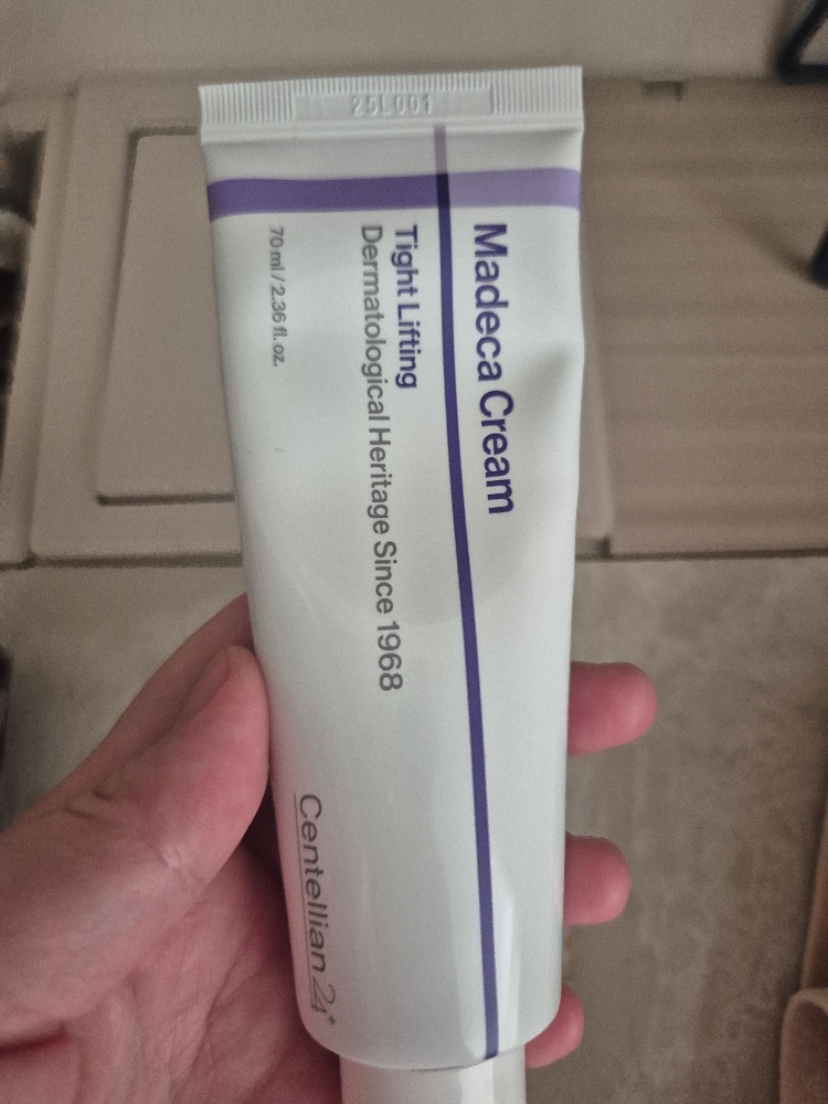 센텔리안24 (CENTELLIAN24) 마데카 크림 타이트 리프팅 review image