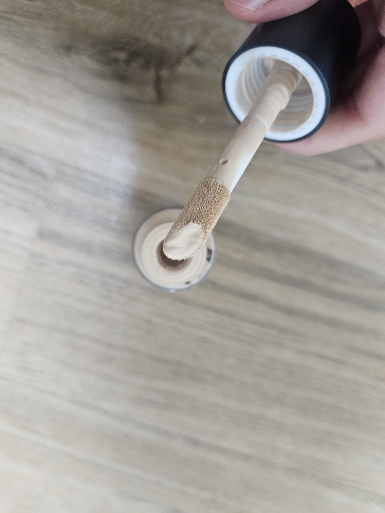 루나 (LUNA) 롱래스팅 풀 커버 빅컨실러 [SPF27/PA++] [2호 베이지] review image