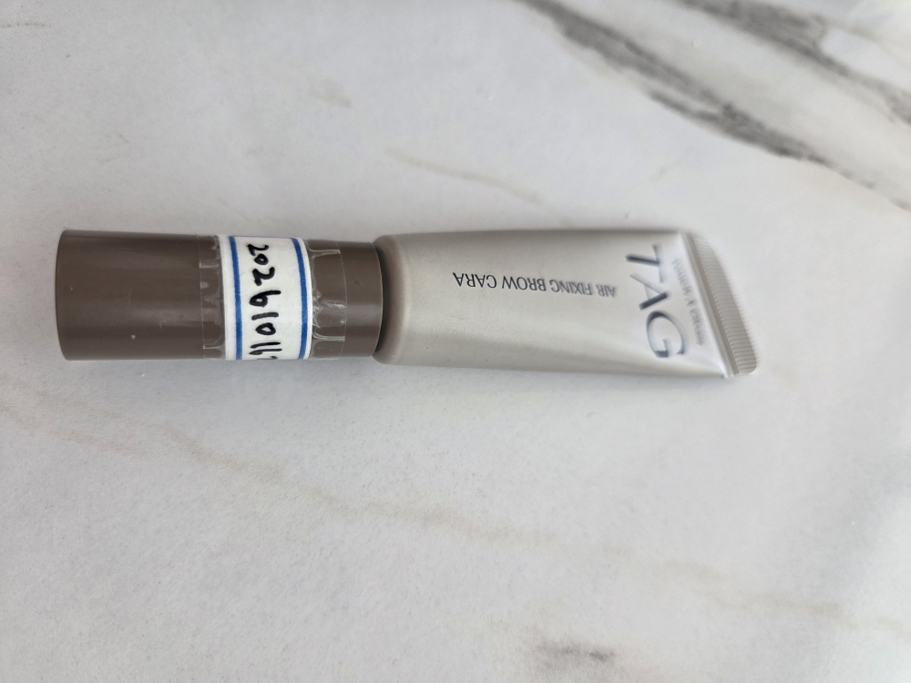 태그 (TAG) 에어 픽싱 브로우 카라 [1호 다크브라운] review image