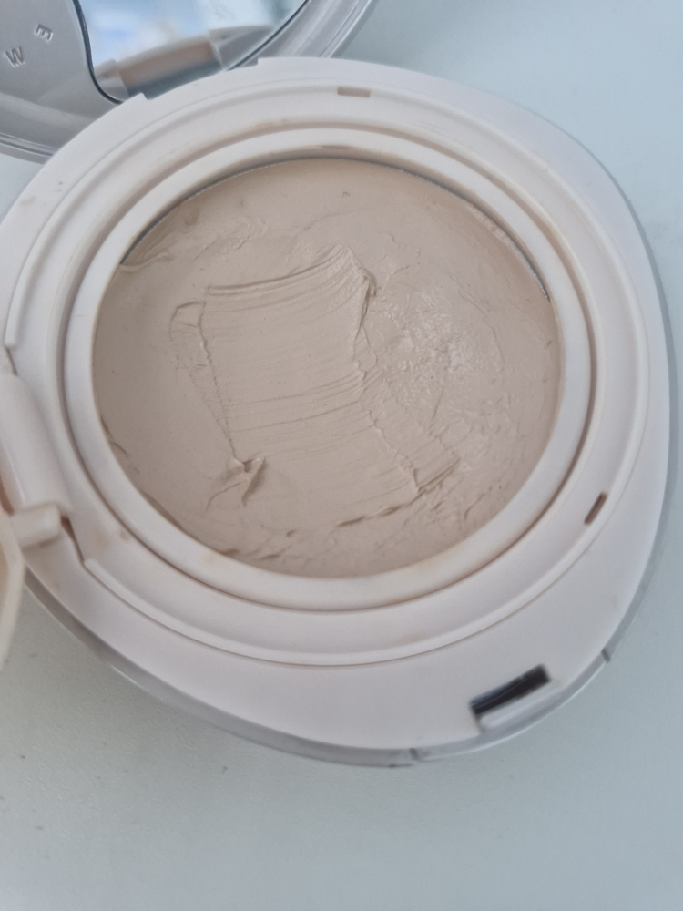 웨이크메이크 (wakemake) 워터 글로우 코팅밤 [SPF30/PA++] [02 바닐라아이보리] review image