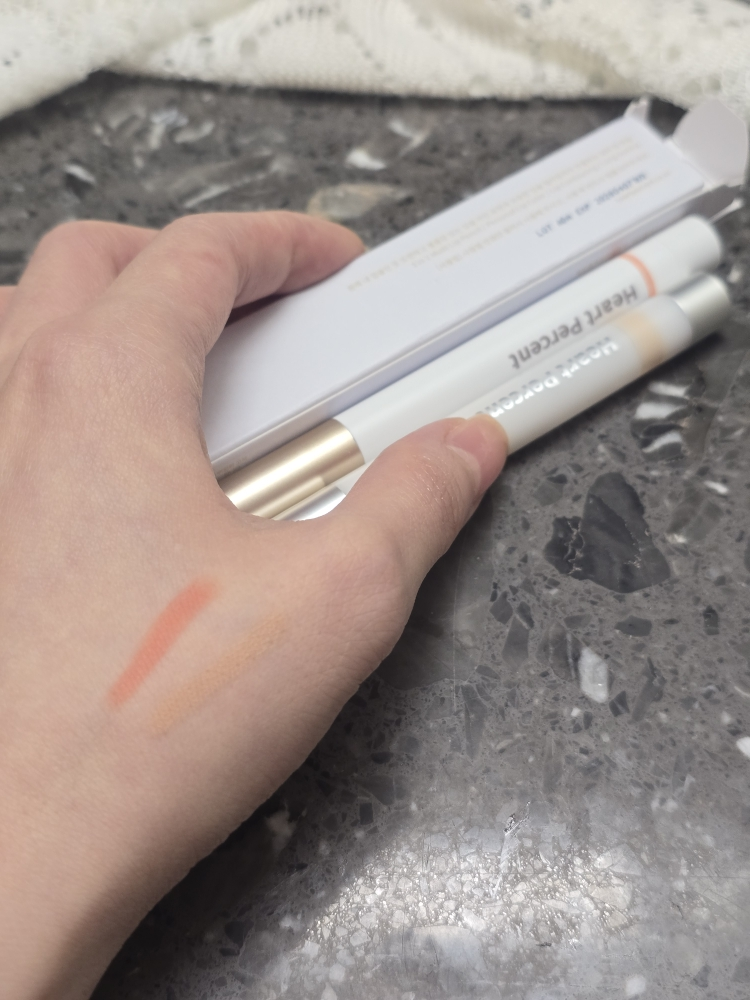 하트퍼센트 (HeartPercent) 도트 온 무드 립펜슬 [#05. 애프리콧코랄] review image