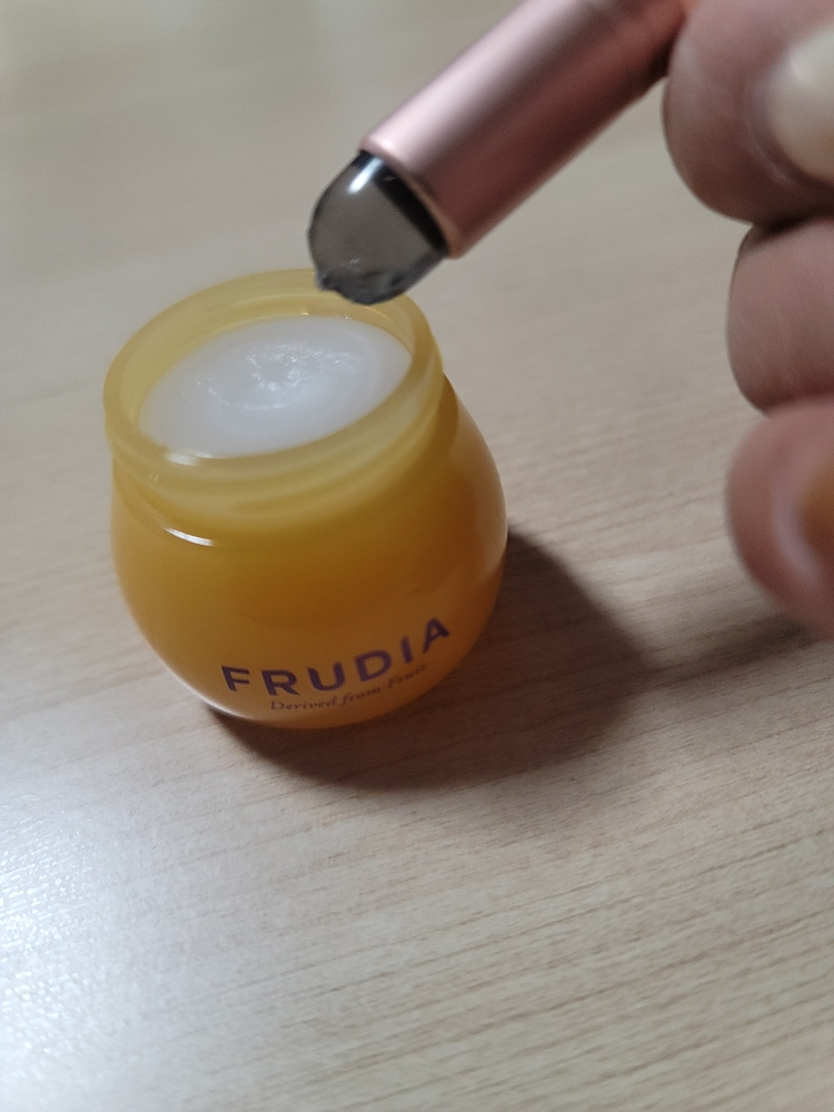 후르디아 (FRUDIA) 블루베리 하이드레이팅 허니 립밤 review image