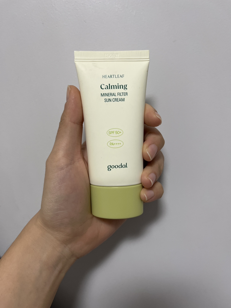 구달 (goodal) 맑은 어성초 진정 무기자차 선크림 [SPF50+/PA++++] review image