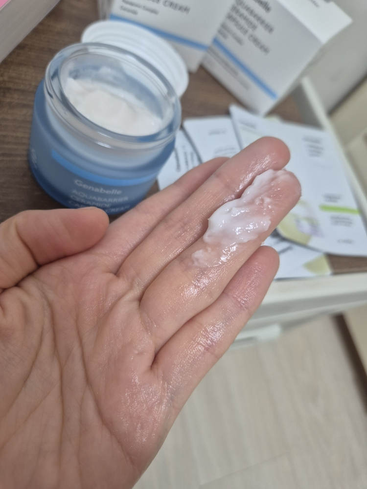 제나벨 (Genabelle) 아쿠아베리어 세라마이드 캡슐 크림 review image