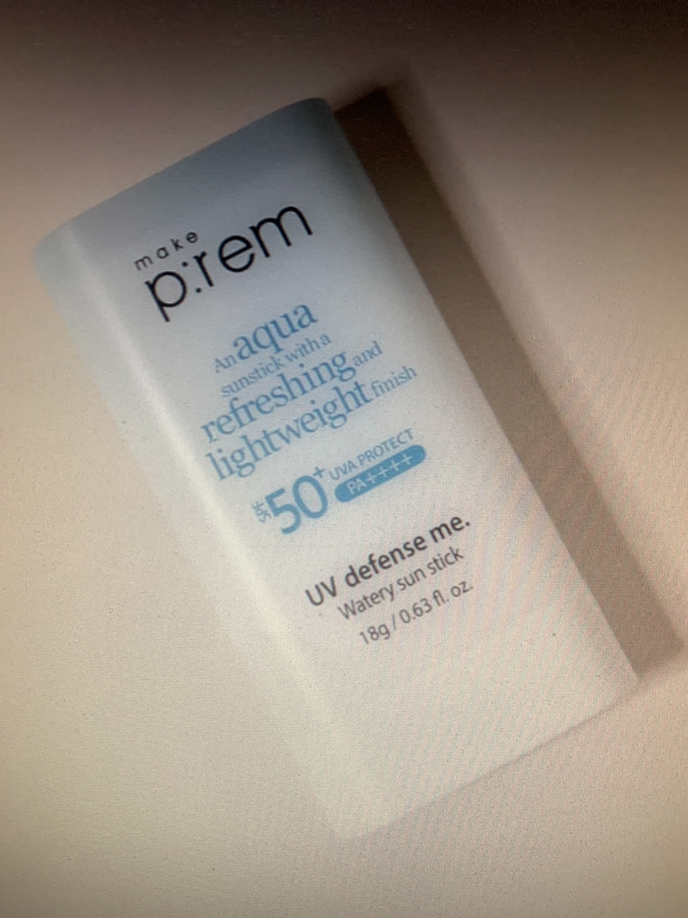 메이크프렘 (makep:rem) 유브이 디펜스 미 워터리 선스틱 [SPF50+/PA++++] review image