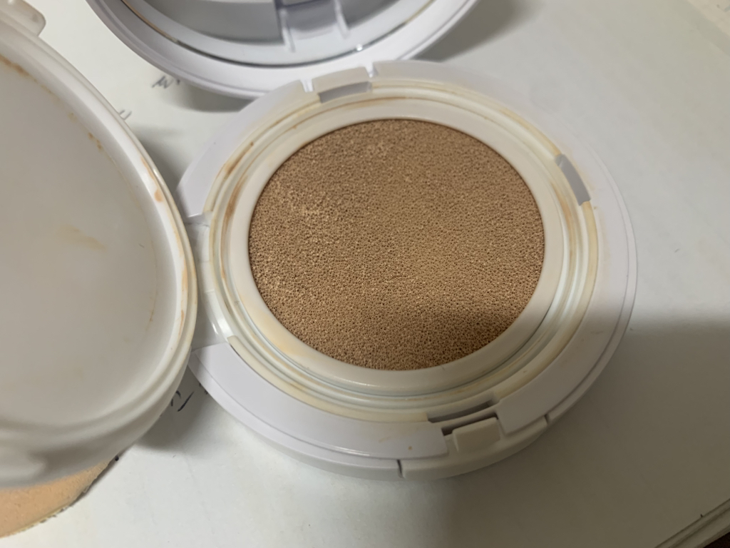 더랩바이블랑두 (THELABbyblancdoux) 올리고 히알루론산 헬씨 크림 쿠션 [SPF50+/PA++++] [01 아이보리] review image